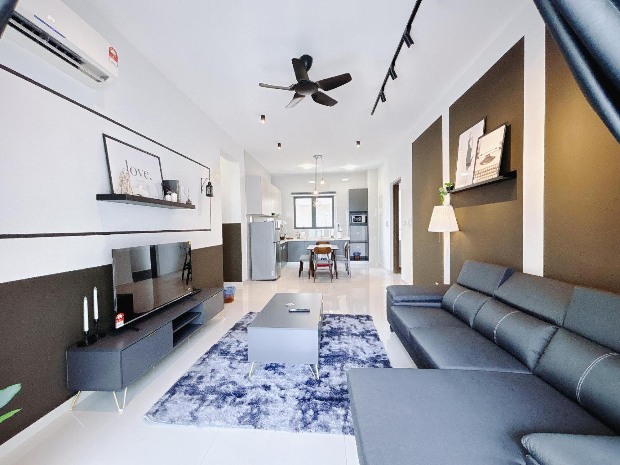 Country Garden Danga Bay By Lions Bay Apartment Johor Bahru Room photo