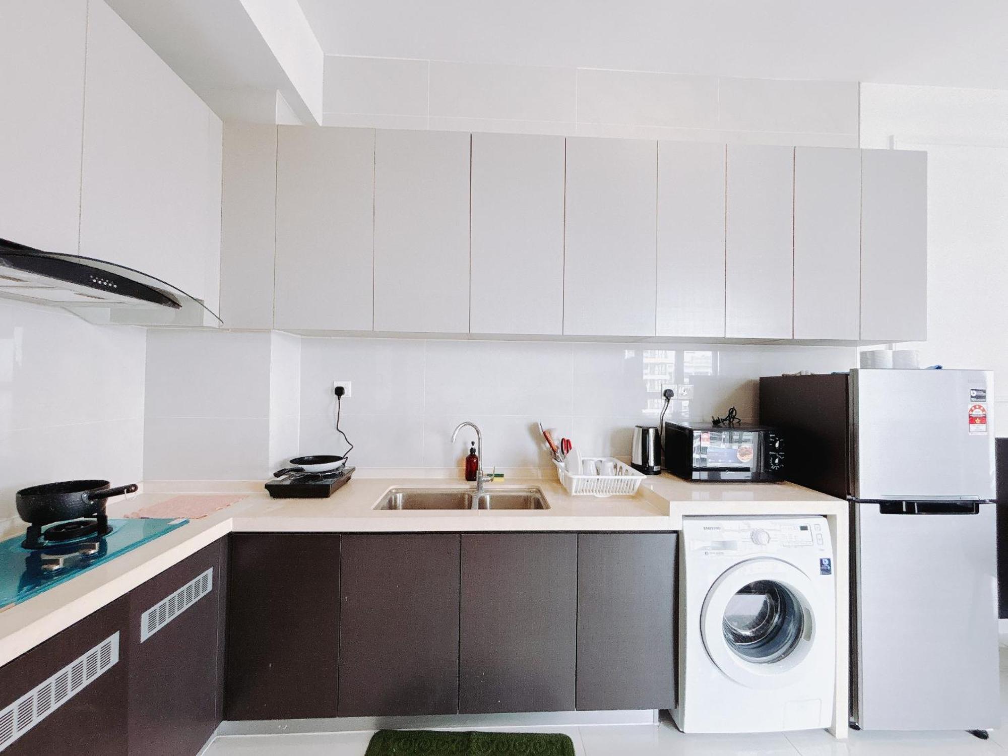 Country Garden Danga Bay By Lions Bay Apartment Johor Bahru Room photo