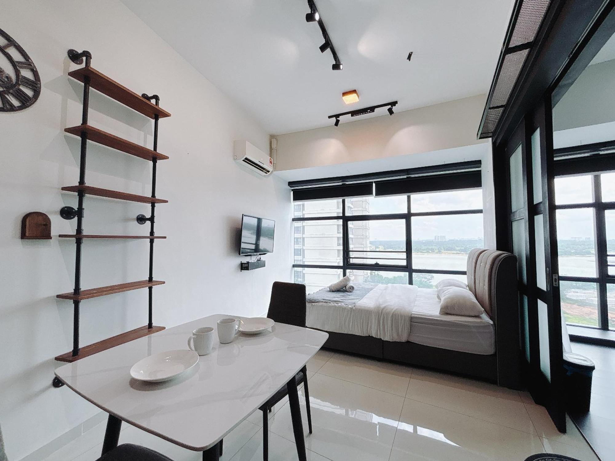 Country Garden Danga Bay By Lions Bay Apartment Johor Bahru Room photo